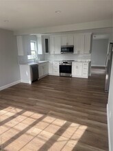 10 Vermont St in Lindenhurst, NY - Building Photo - Building Photo