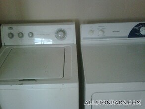 40 Hooker St in Boston, MA - Foto de edificio - Building Photo