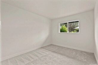 1210 Hooli Cir in Pearl City, HI - Building Photo - Building Photo