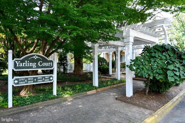property at 2797 Yarling Ct
