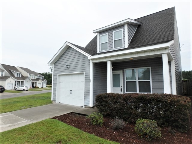 property at 28 Thornbury Dr