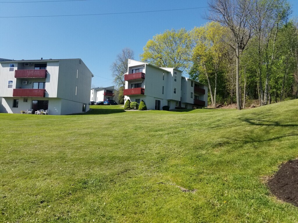 Brynnington Apartments in Oswego, NY