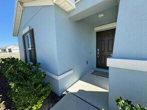 994 Laurel Vw Wy in Groveland, FL - Building Photo - Building Photo