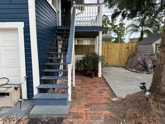 803 E James St in Tampa, FL - Foto de edificio - Building Photo