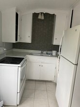 2451 N 114th St, Unit Upper duplex unit in Wauwatosa, WI - Building Photo - Building Photo