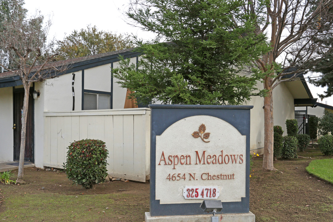 Aspen Meadows in Fresno, CA - Foto de edificio