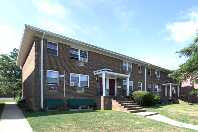 627 17th Ave in Belmar, NJ - Building Photo - Building Photo