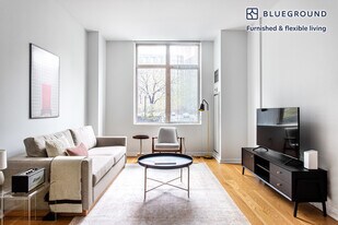 303 Third St in Cambridge, MA - Building Photo