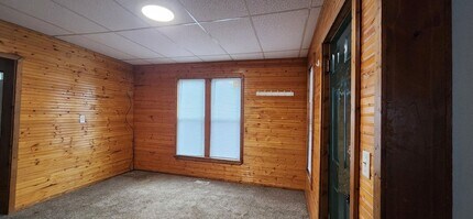 520 S Michigan Ave in Big Rapids, MI - Building Photo - Building Photo