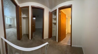 4081 Airport Rd in Waterford Township, MI - Building Photo - Building Photo