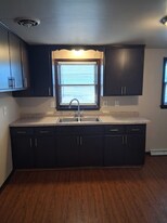 5733 W Birch Ave in Milwaukee, WI - Building Photo