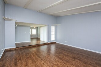 7439 Oakmore Dr in Dallas, TX - Building Photo - Building Photo