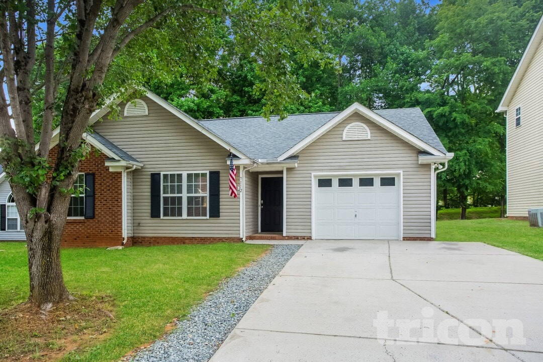 7112 Rumple Rd in Charlotte, NC - Building Photo