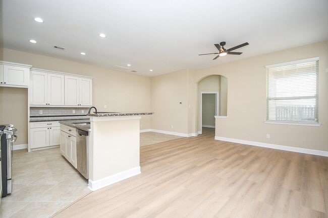 23310 Isola St in Richmond, TX - Building Photo - Building Photo