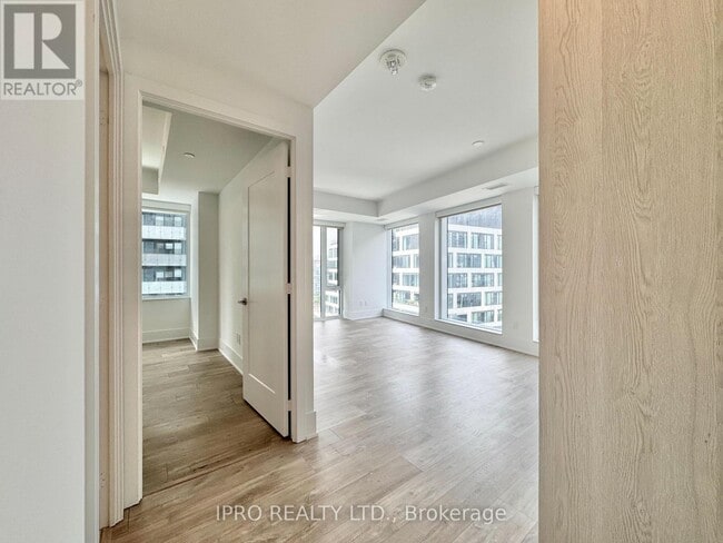 property at 470-470 Front St W