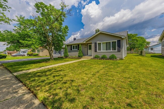 property at 10549 Oak Park Ave