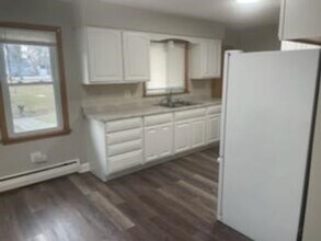 17806 W Winnebago Dr in Grayslake, IL - Building Photo - Building Photo