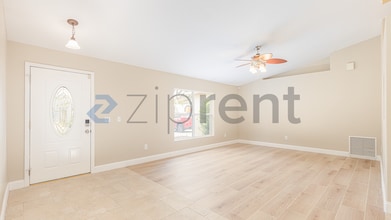 1404 Edgewater Rd in Daytona Beach, FL - Building Photo - Building Photo