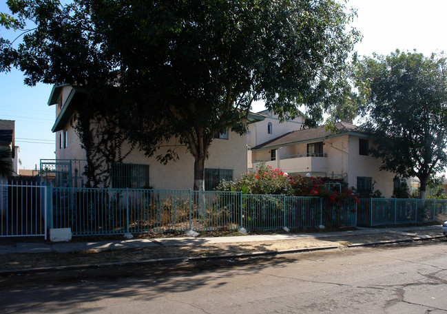 3541 Highland Ave in San Diego, CA - Building Photo - Building Photo