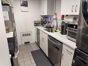 130 N Kensico Ave in White Plains, NY - Building Photo - Building Photo