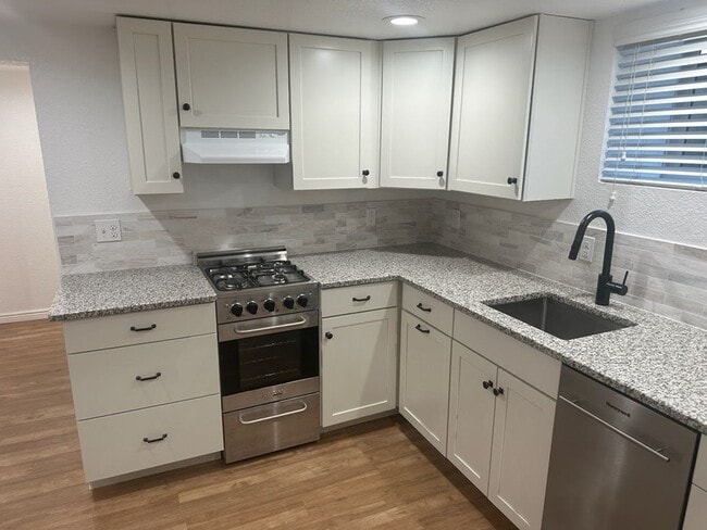 property at 1400 Jersey St