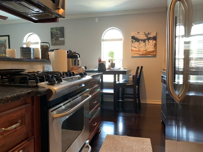 property at 407 E 45th St #116