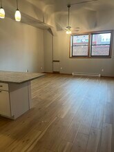 120 5th Ave N, Unit 2 in La crosse, WI - Foto de edificio - Building Photo