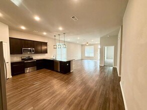 3517 Beutel Rd in Lorena, TX - Building Photo - Building Photo