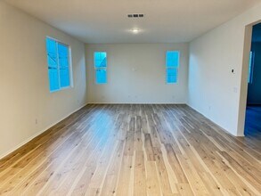 2140 E Jackman St in Lancaster, CA - Building Photo - Building Photo