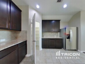 9915 Bronze Mill Ln in Rosharon, TX - Building Photo - Building Photo