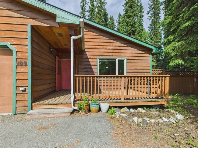 109 Cary Ave in North Pole, AK - Building Photo - Building Photo