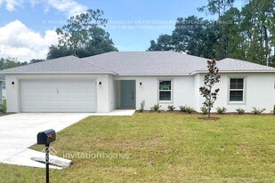 17 Raemond Ln in Palm Coast, FL - Building Photo