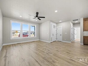 1208 NW 20th St in Fruitland, ID - Building Photo - Building Photo