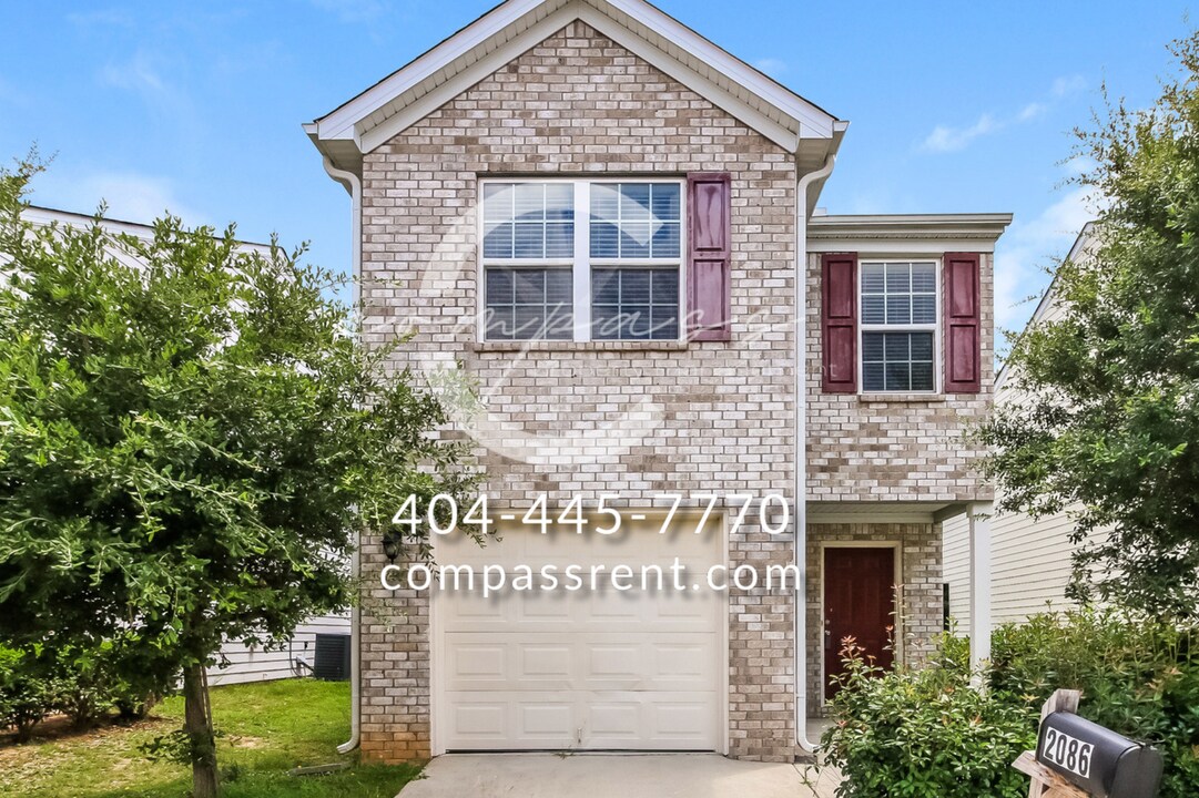 2086 Belmont Cir NE in Conyers, GA - Building Photo
