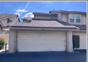 21466 Cypresswood in Lake Forest, CA - Building Photo