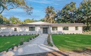 116 Laughlin Rd in Eagle Lake, TX - Building Photo - Building Photo