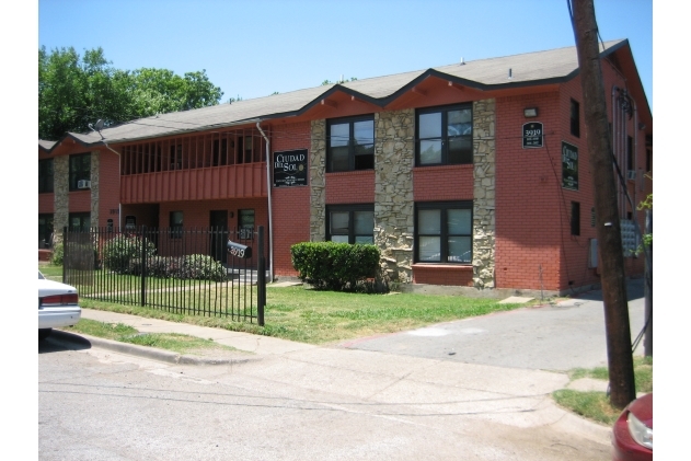 Addysen Grace Apartments in Dallas, TX - Foto de edificio