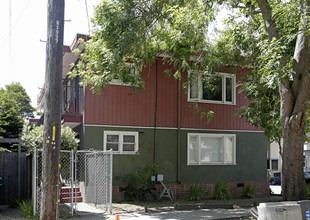 3131 King St in Berkeley, CA - Foto de edificio - Building Photo