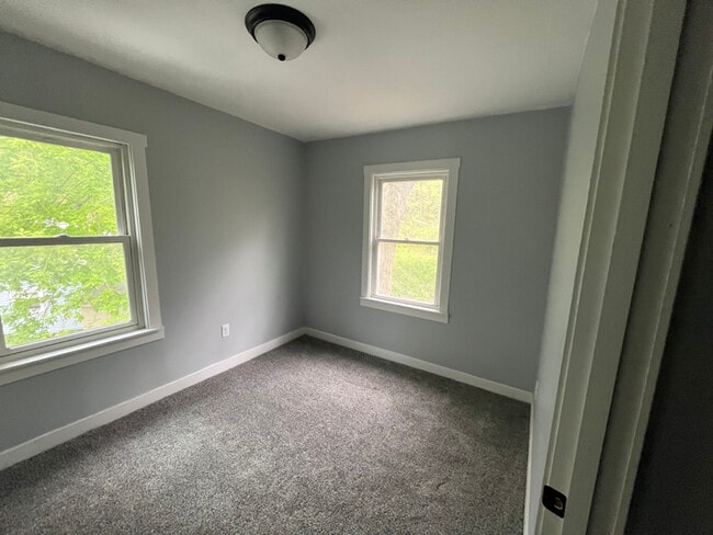 property at 2117 Kirkwood Blvd