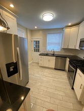 6772 Germantown Ave in Philadelphia, PA - Foto de edificio - Building Photo