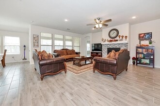 6915 Twilight Elm Trace in Park Row, TX - Building Photo - Building Photo