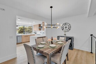 2 Encore Ct, Unit 248 in Newport Beach, CA - Building Photo - Building Photo