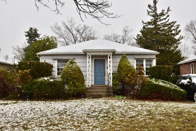 property at 2767 Glenmare St