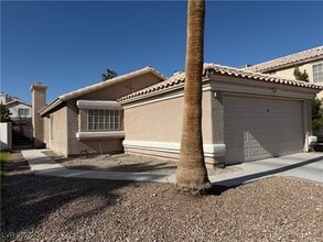 2335 Bowstring Dr in Las Vegas, NV - Building Photo - Building Photo