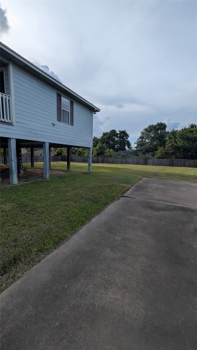 property at 530 S Shady Ln