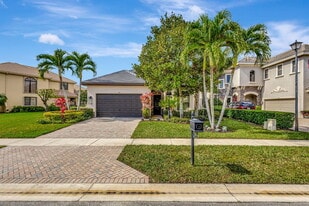 3553 Collonade Dr in Wellington, FL - Building Photo