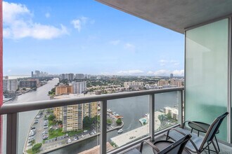 2602 E Hallandale Beach Blvd, Unit SI ID1227512P in Hallandale Beach, FL - Building Photo - Building Photo