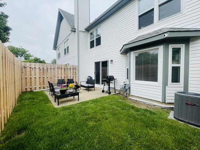 1506 Fernwood Ct in Gurnee, IL - Building Photo - Building Photo