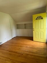 94 Obtuse Rd S in Brookfield, CT - Building Photo - Building Photo