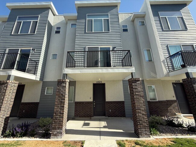 property at 2323 James Wy